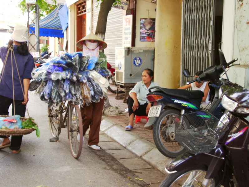 vietnamcarryshoes.jpg
