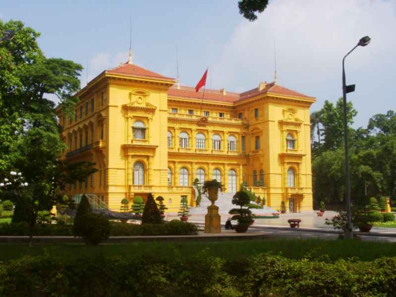vietnamhochiminhhouse.jpg