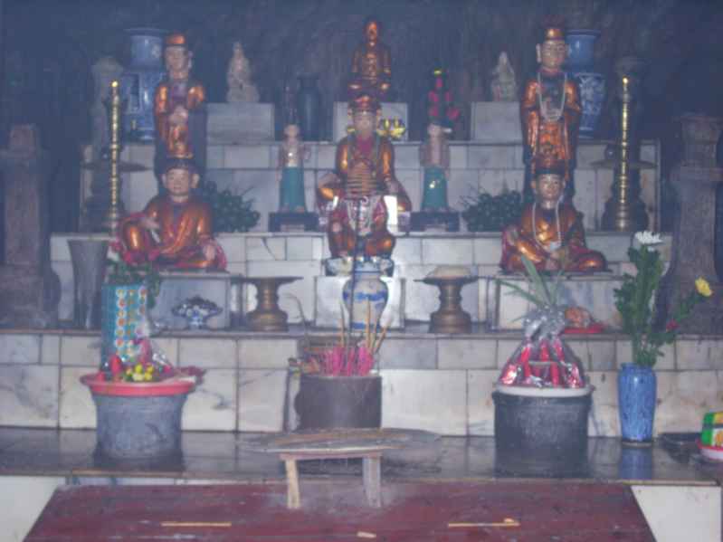 vietnamppcaveshrine.jpg