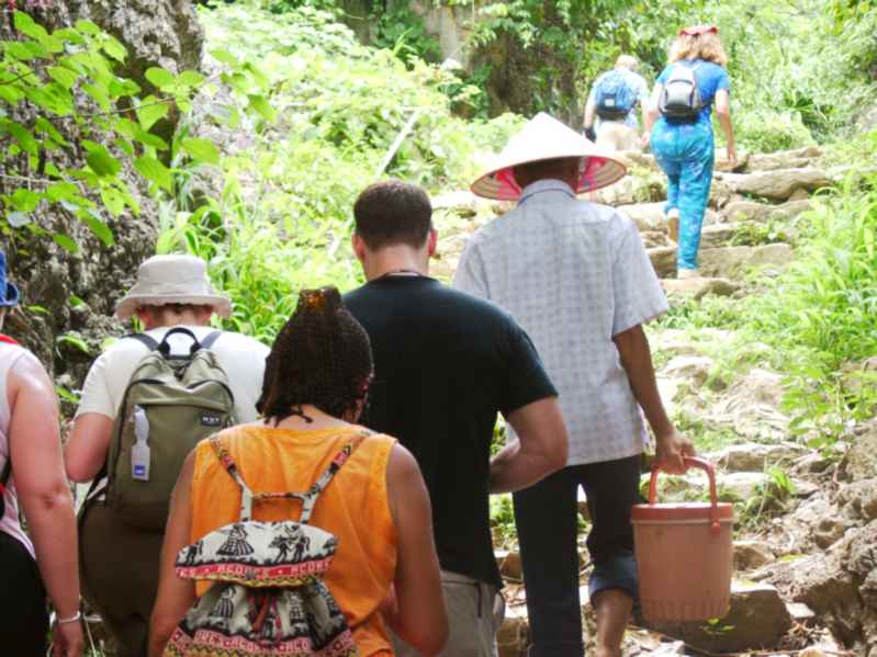vietnampphikeup.jpg