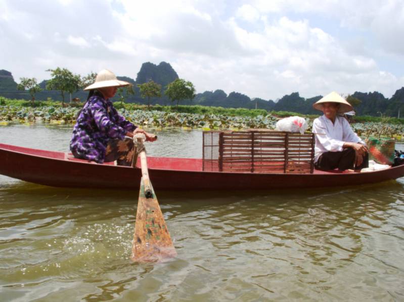 vietnamriverwomenlaugh.jpg